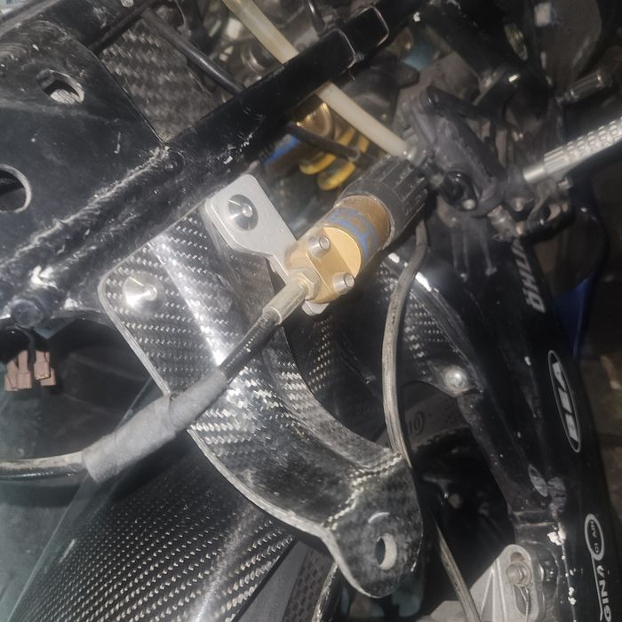 Ямаха р6.Yamaha r6 99-02 OHLINS