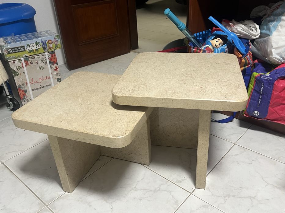 Conjunto mesas apoio marmore