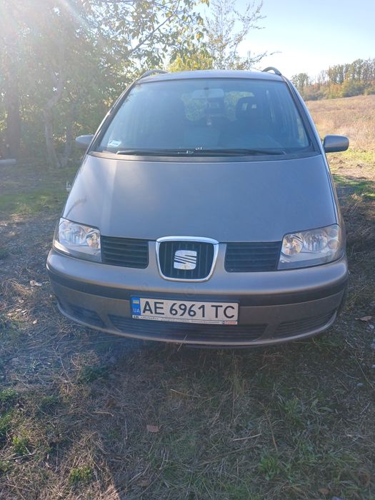 Продам Seat Alhambra