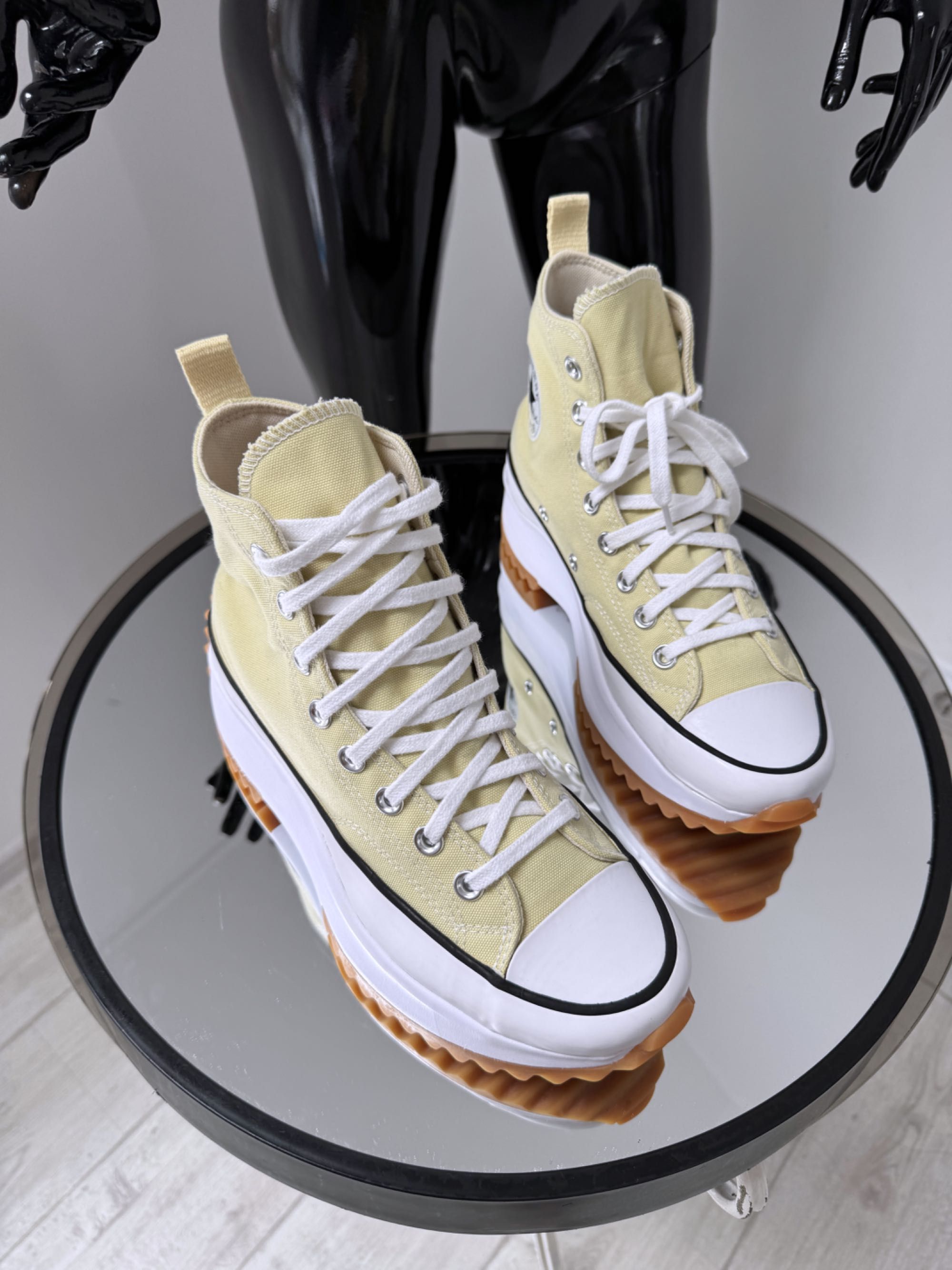 Мощные харизматичные кеды Converse Star Hike