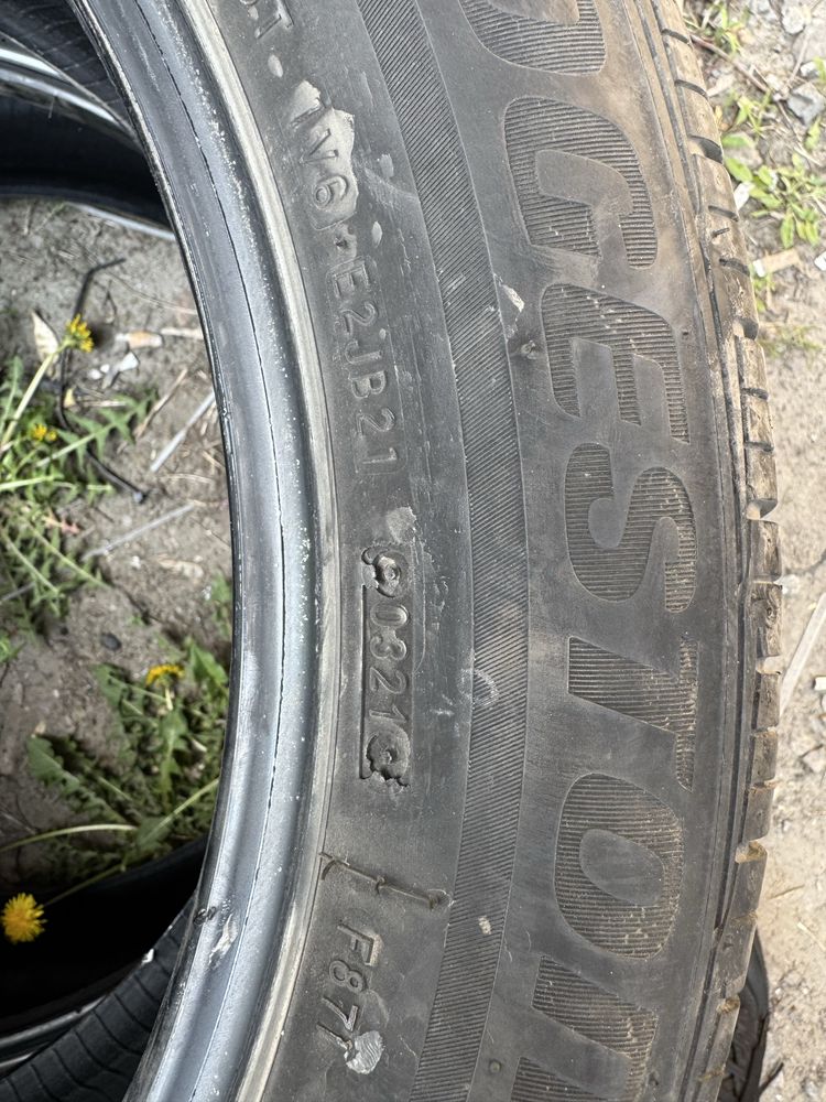 Літня резина, 2 шини Bridgestone Turanza 215/55 r18, 2021 рік, є латки