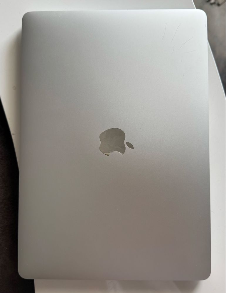 Macbook pro 13 . 2020