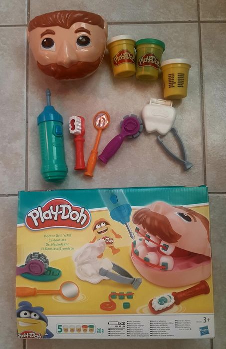 Zestaw dentysty playdoh