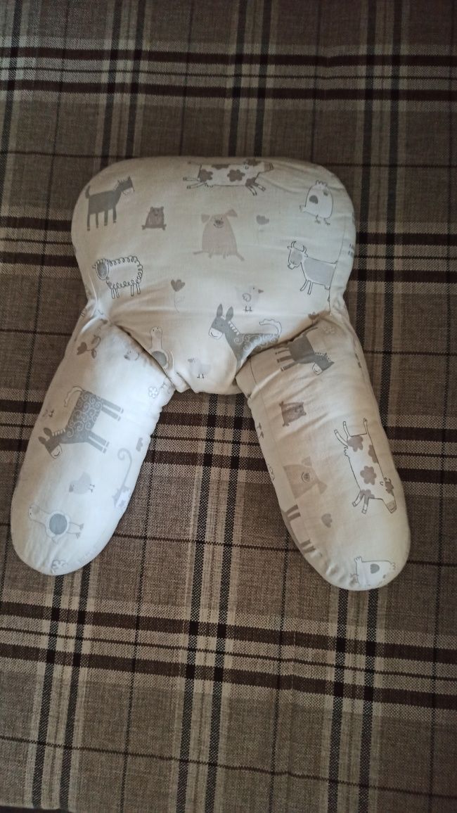Подушка для малыша