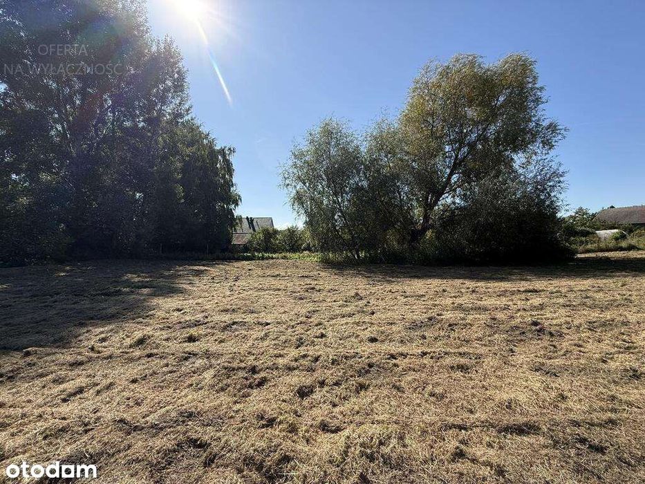 Działka 10a z pozwoleniem na budowę, Bosutów