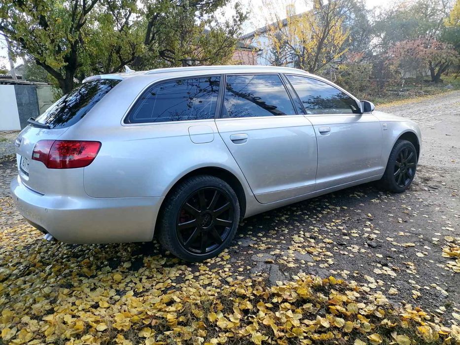 Продам автомобіль Audi A6