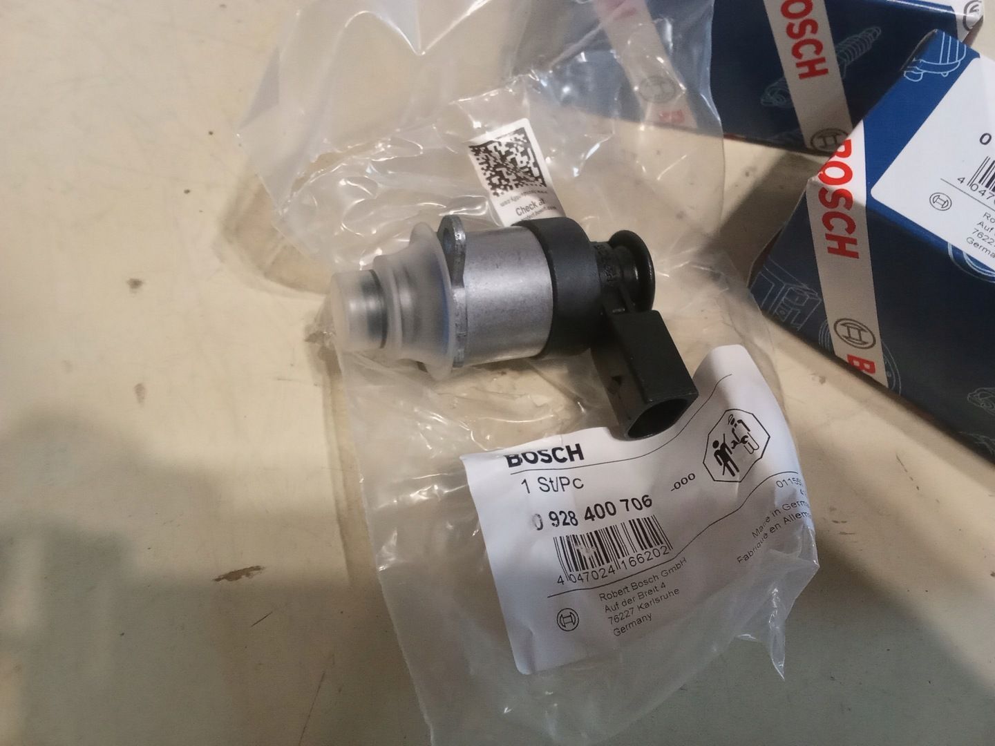ZAWÓR CIŚNIENIA PALIWA REGULATOR VW AUDI 2.0 TDI 0928400706 ORG NOWY