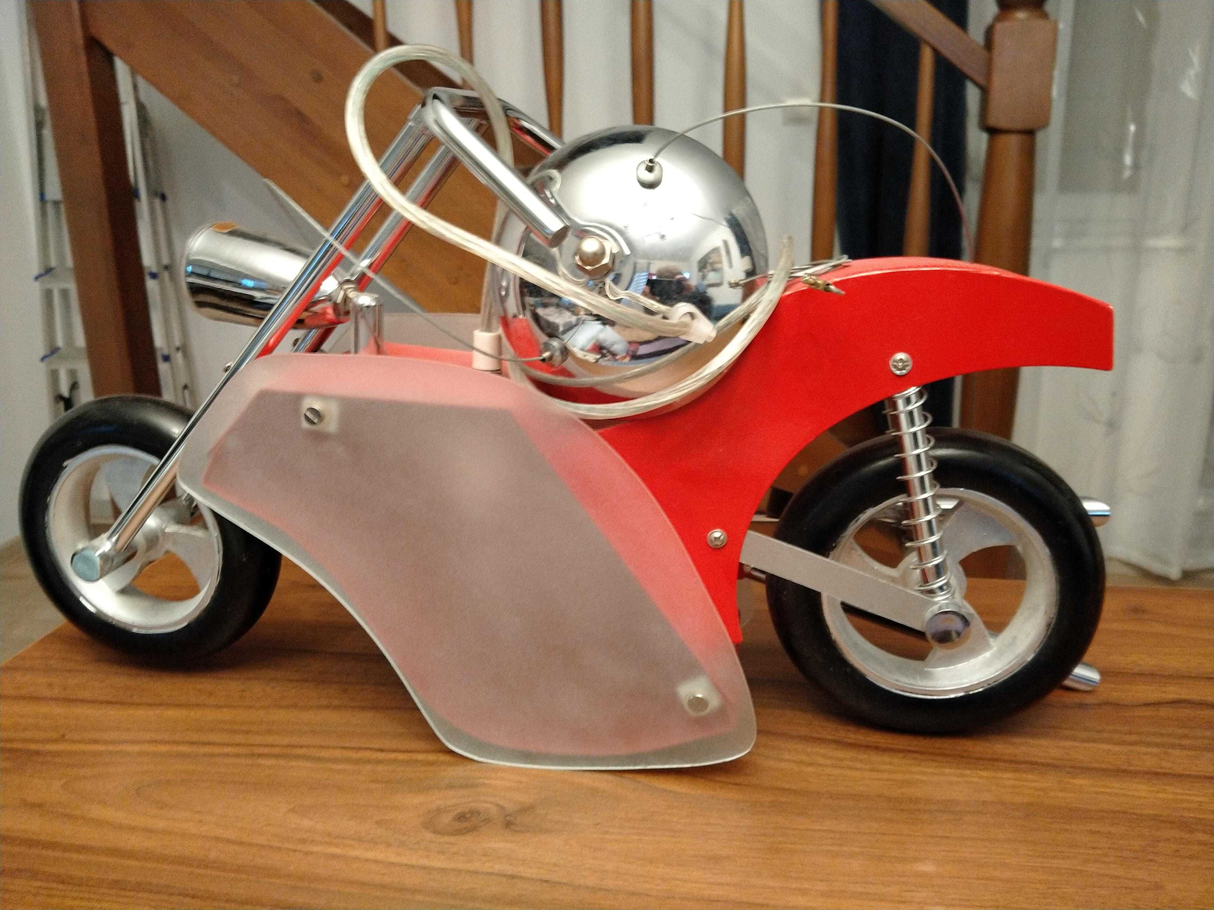 Oryginalny żyrandol motocykl do pokoju dziecięco-młodzieżowego