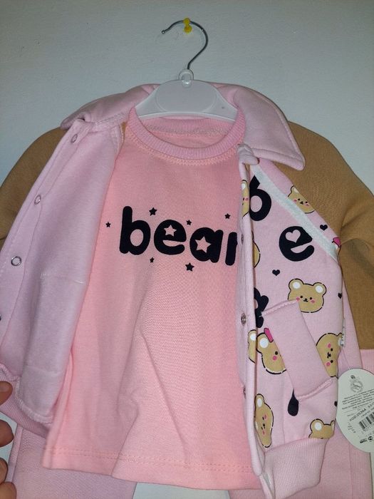 Trzyczęściowy kostium dla dziewcząt