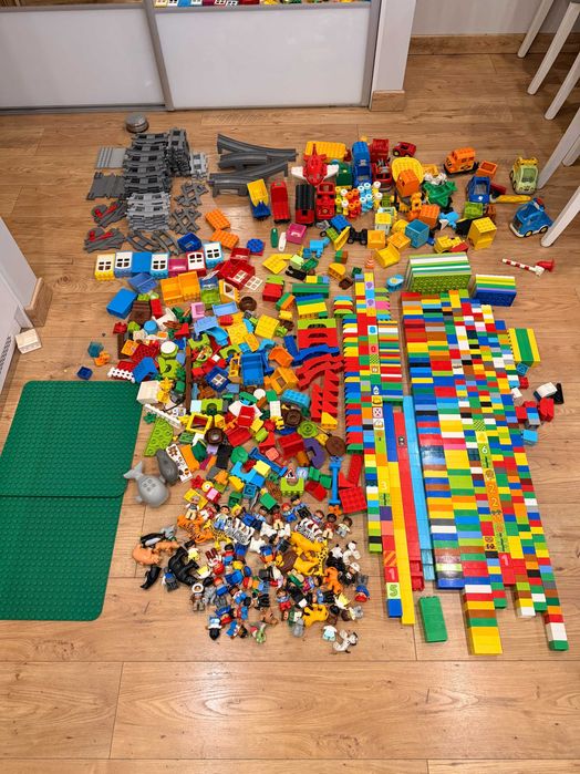 Klocki Lego Duplo 16 kg - Mega Zestaw - tory, pociągi, zwierzęta itd.