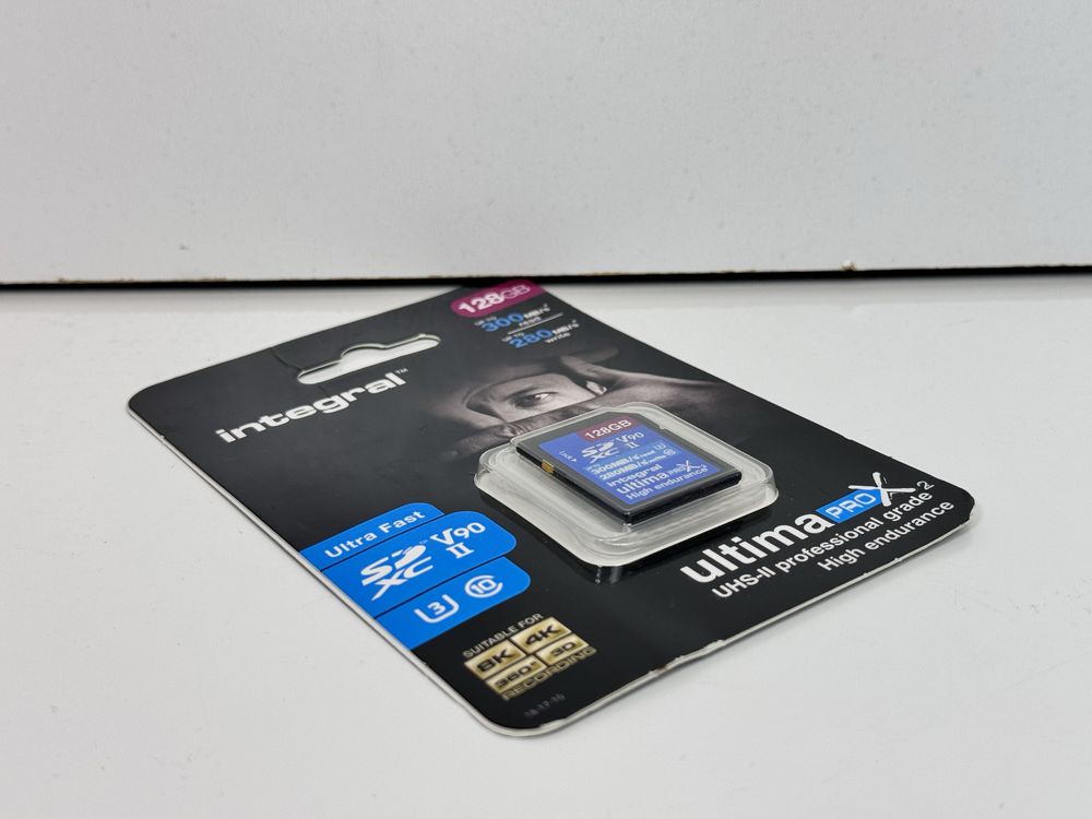 Карта пам'яті Integral UltimaPro SD-карта UHS-II 128 Гб V90 до 300 Мб