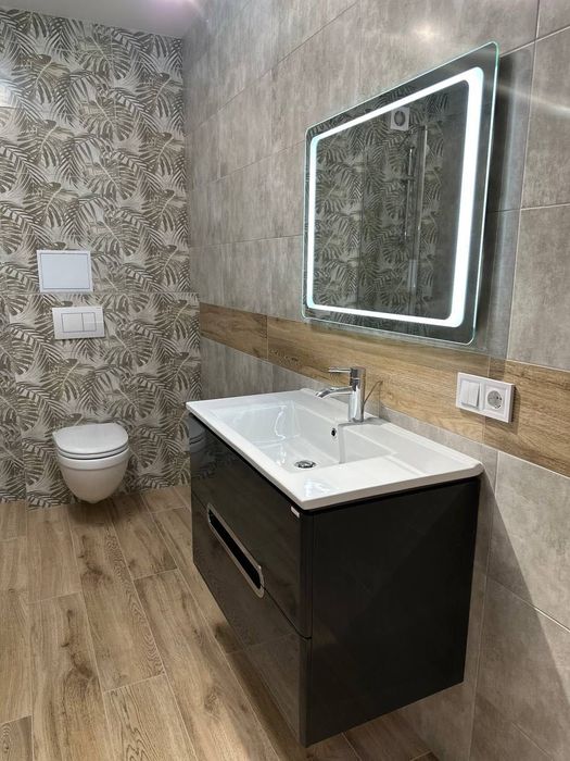 Продаж 2 км квартири з ремонтом в центрі міста