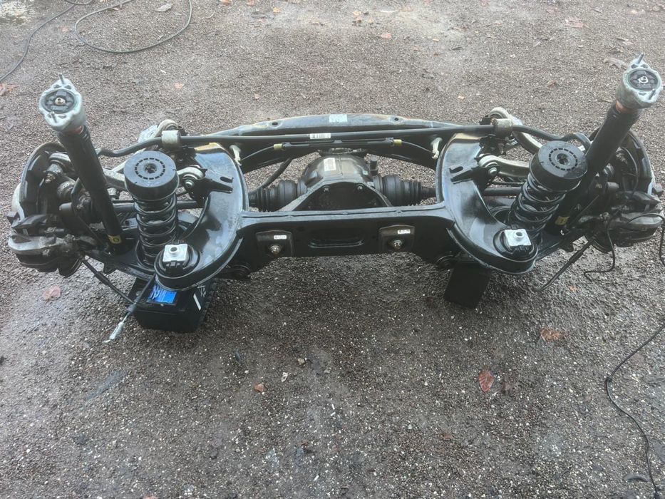 Задня подаеска на мерседес w212