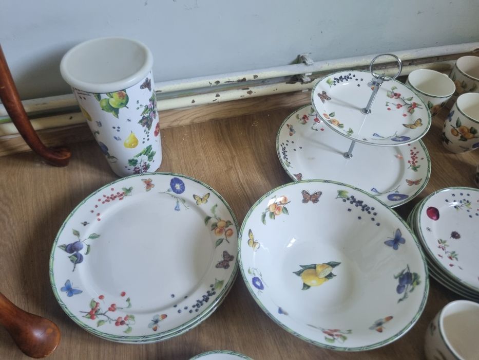 Zastawa stołowa- kawowa z kolekcji "Fruit & Flowers" Janneke Brinkman