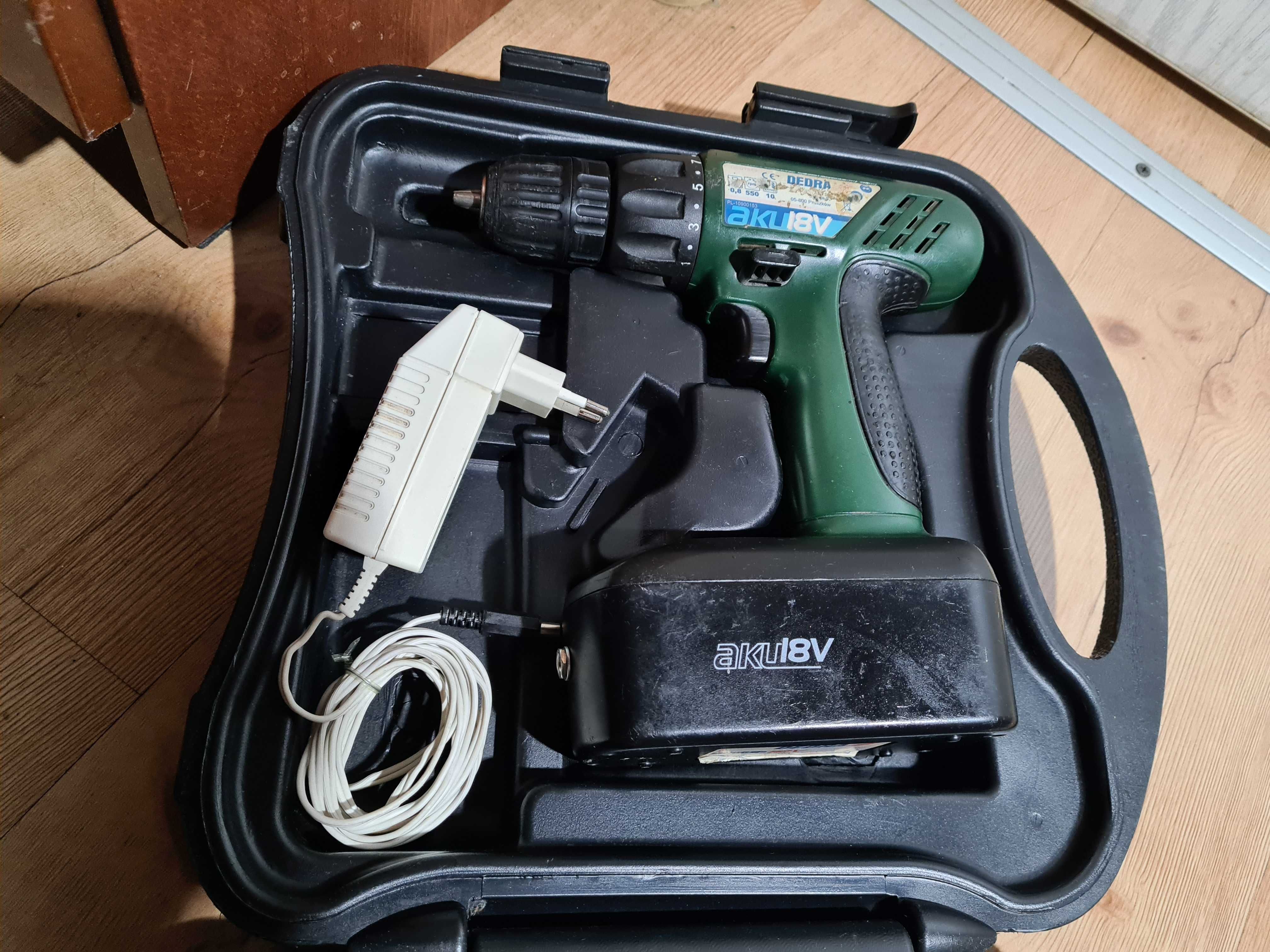 DEDRA - Wiertarko Wkrętarka 18v model DED7843  Aku Li-Ion 2 Ah