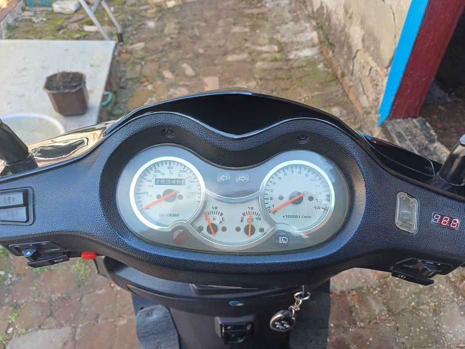 Продам скутер 150куб  basnha