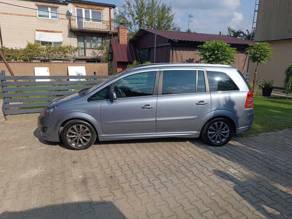 Opel Zafira 1.8 7-osobowy