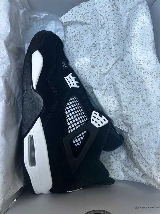 Buty meskie Mokasyny Jordan_4_Retro_White_Thunder Roz.44