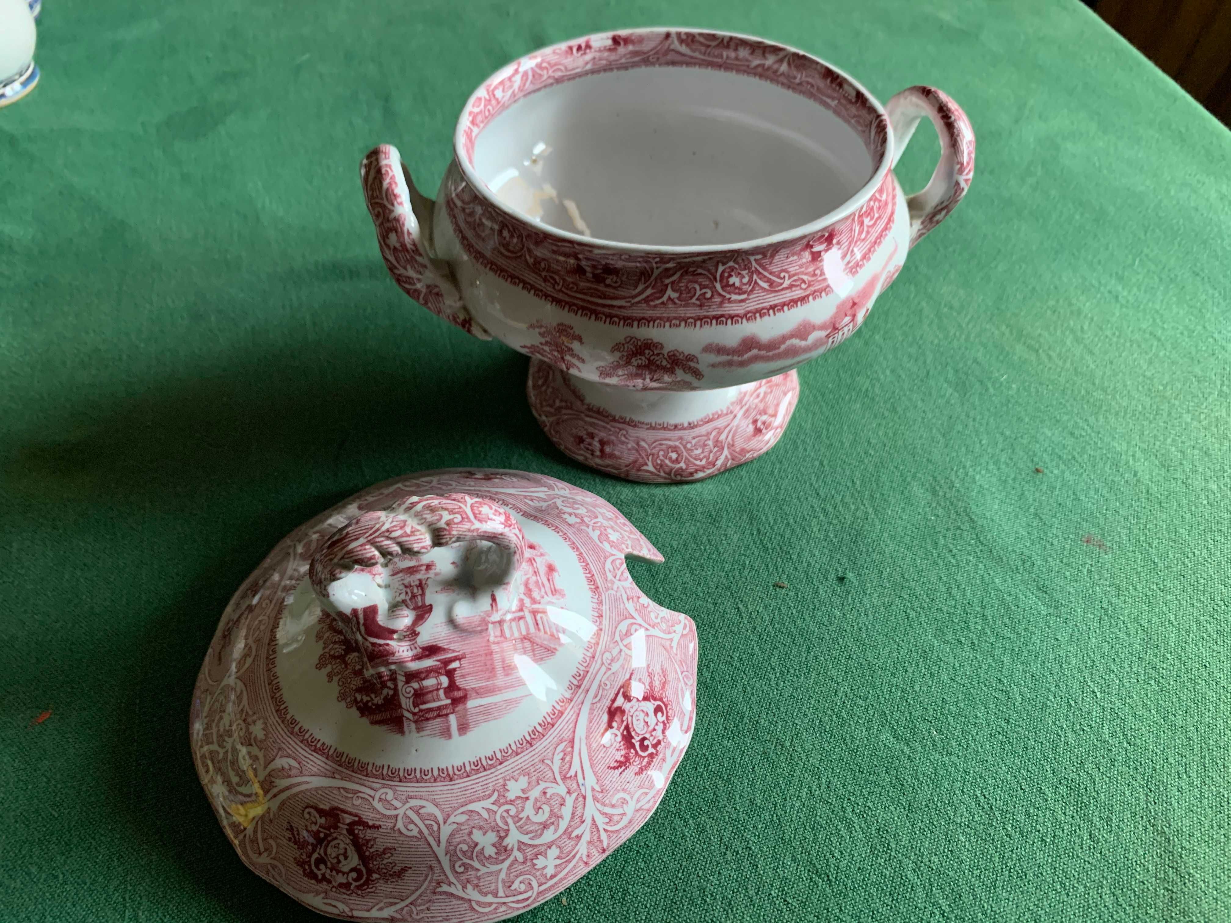 Molheira porcelana rosa com tampa