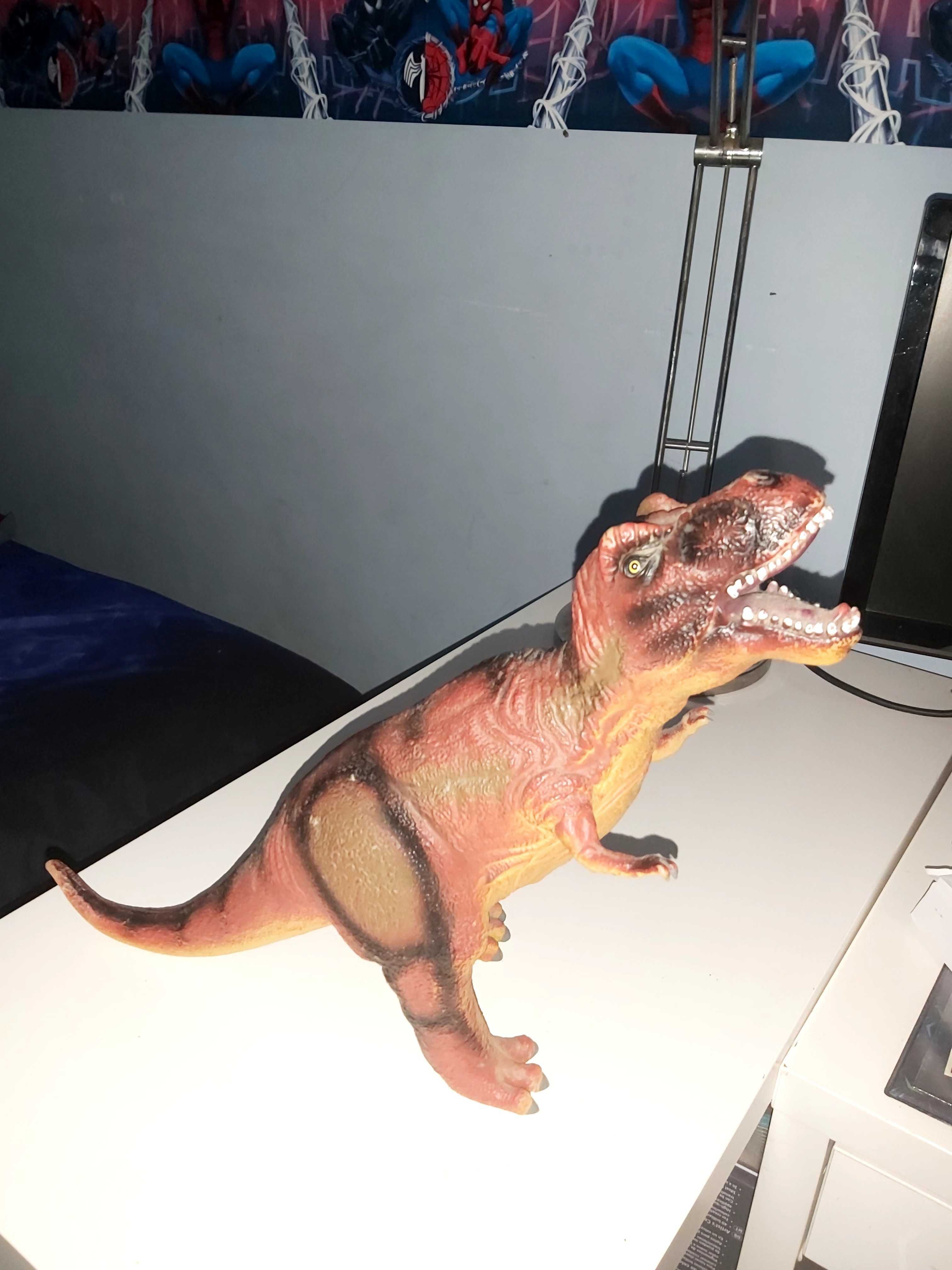 Dinossauros Borracha