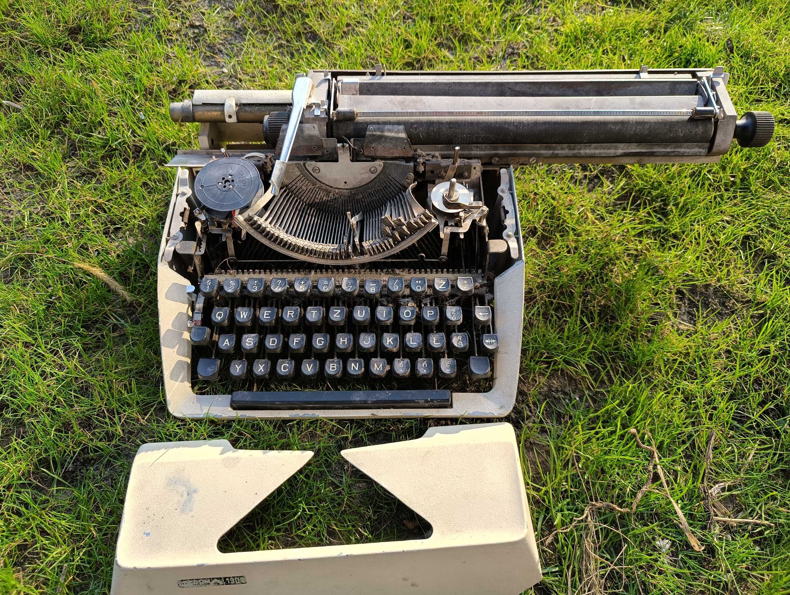 Maszyna do pisania predom łucznik