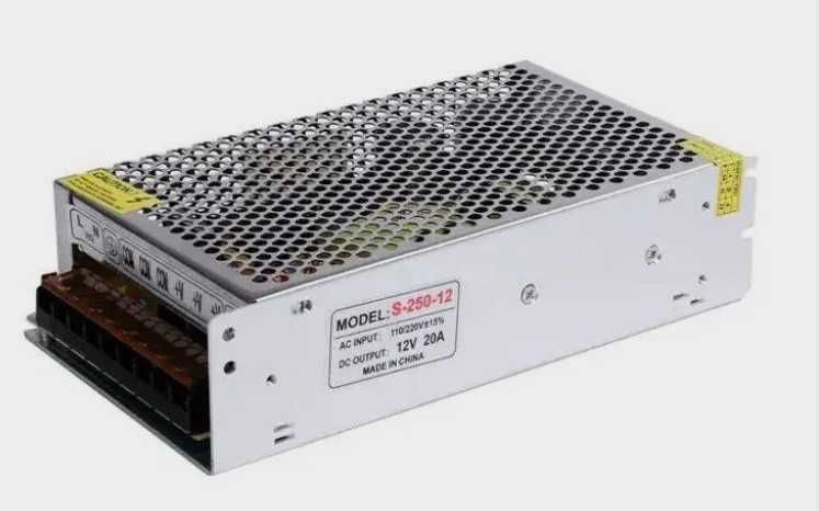 Блок питания адаптер 12V 20A металлический корпус и встроенный кулер