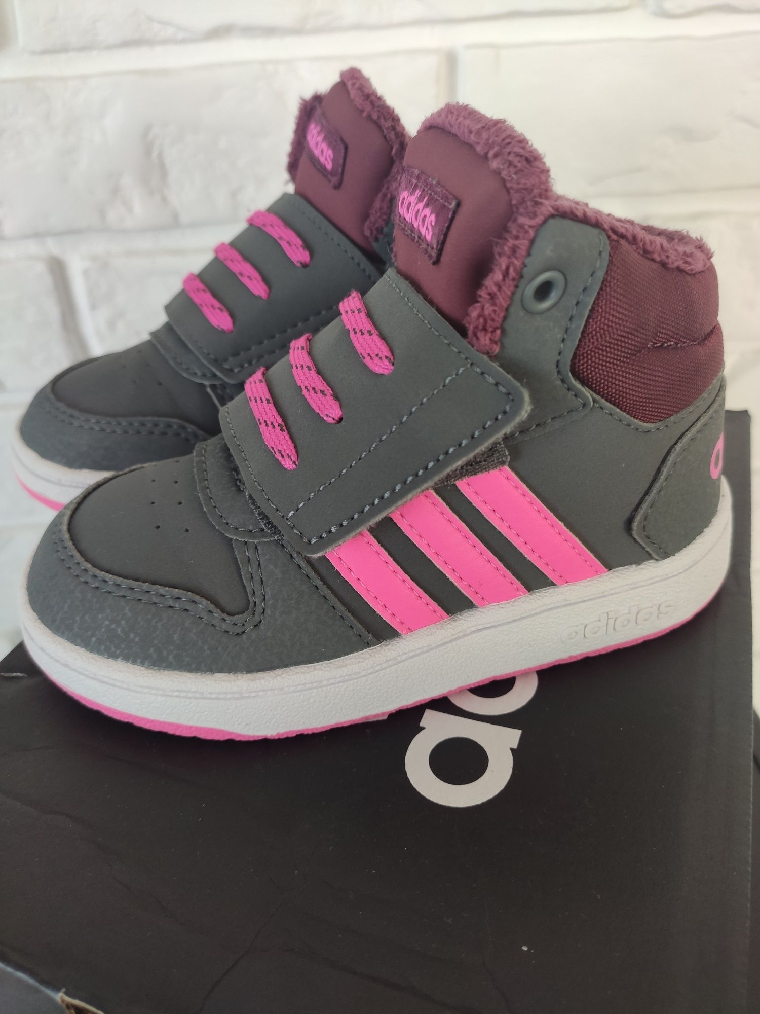 Buty adidas ocieplane