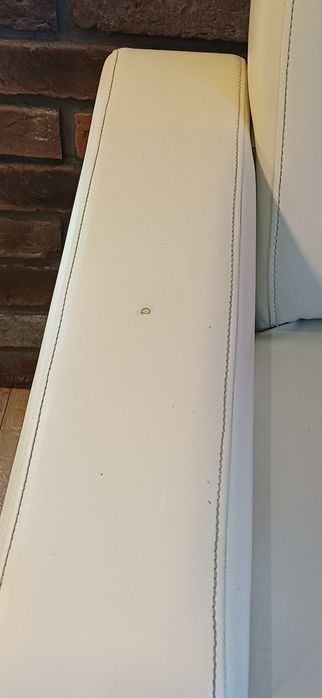 Sofa rozkładana z pojemnikiem