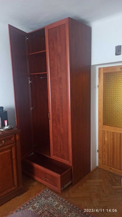 szafa kolor wiśnia wys 264cm szer 100cm gł 60cm