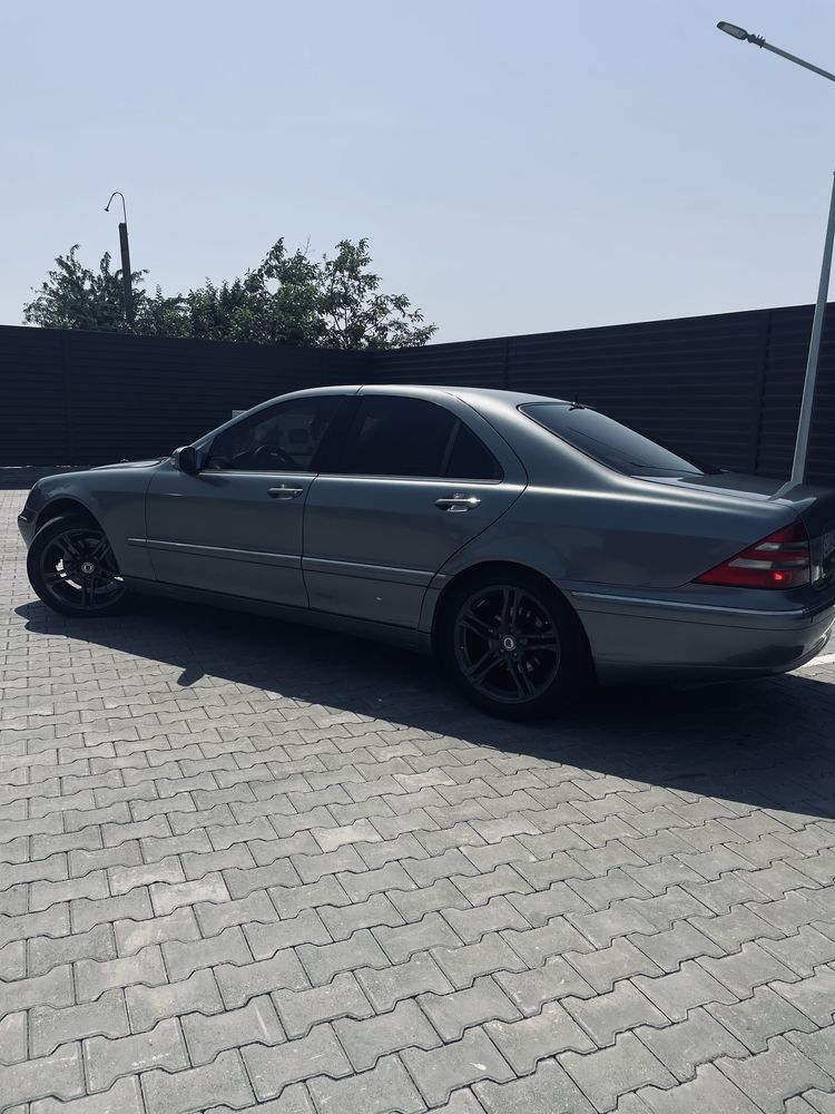 Продам авто Mersedes W220 s-class