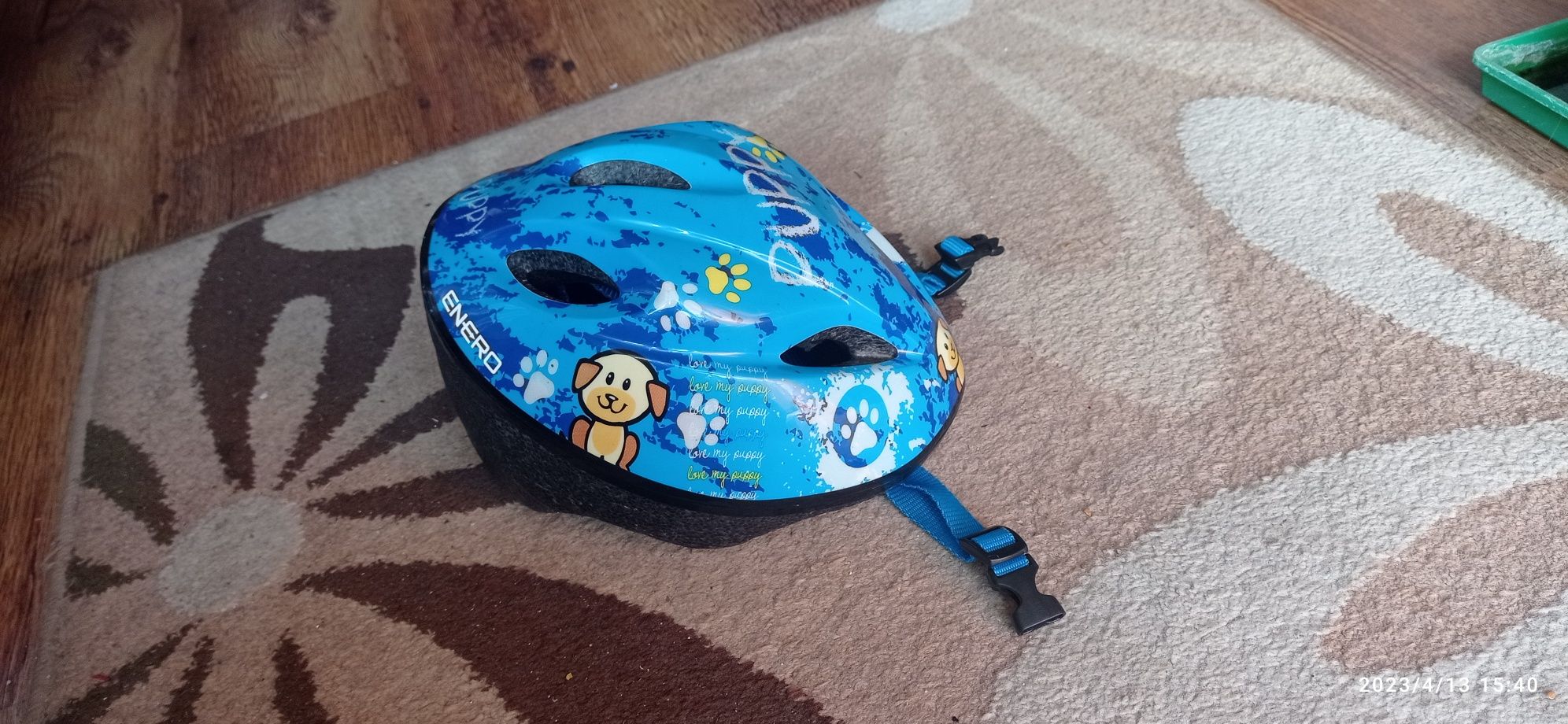 Kask rowerowy. Rozmiar M.