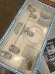 Conjunto de saboneteiras e toalheiros WC - NOVOS