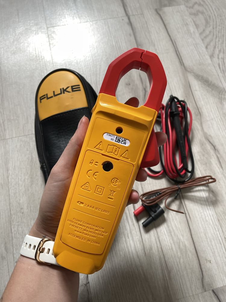 Miernik Fluke 325