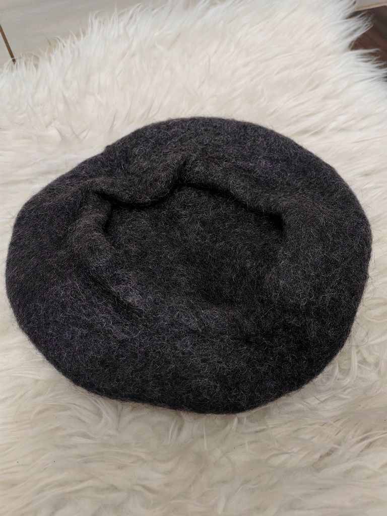 Ciemnoszary szary wełniany beret Vintage