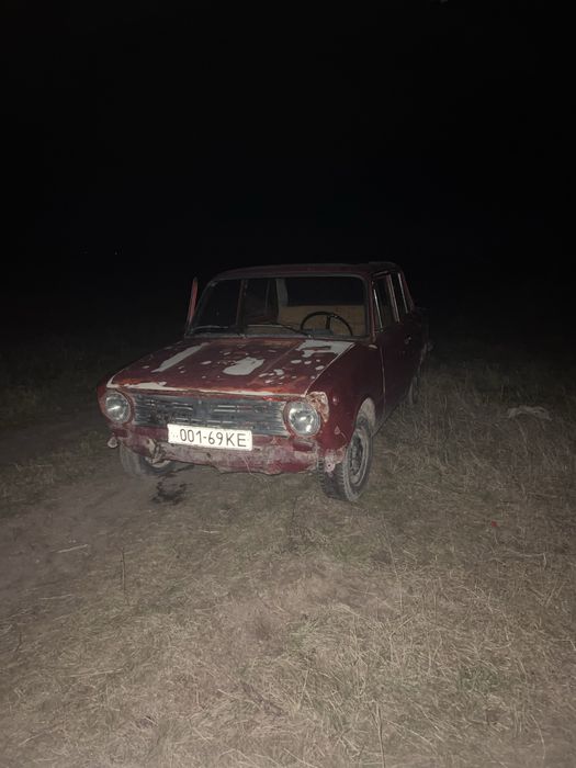 Продам ваз 21011
