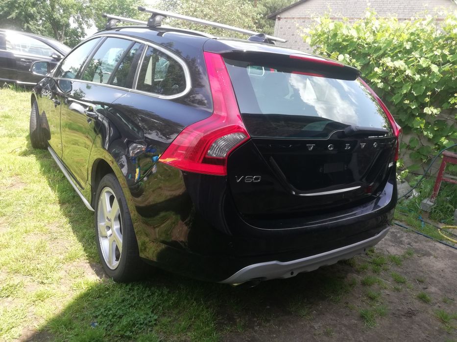 Volvo V60 12r D5 205km 452-26 całe na części