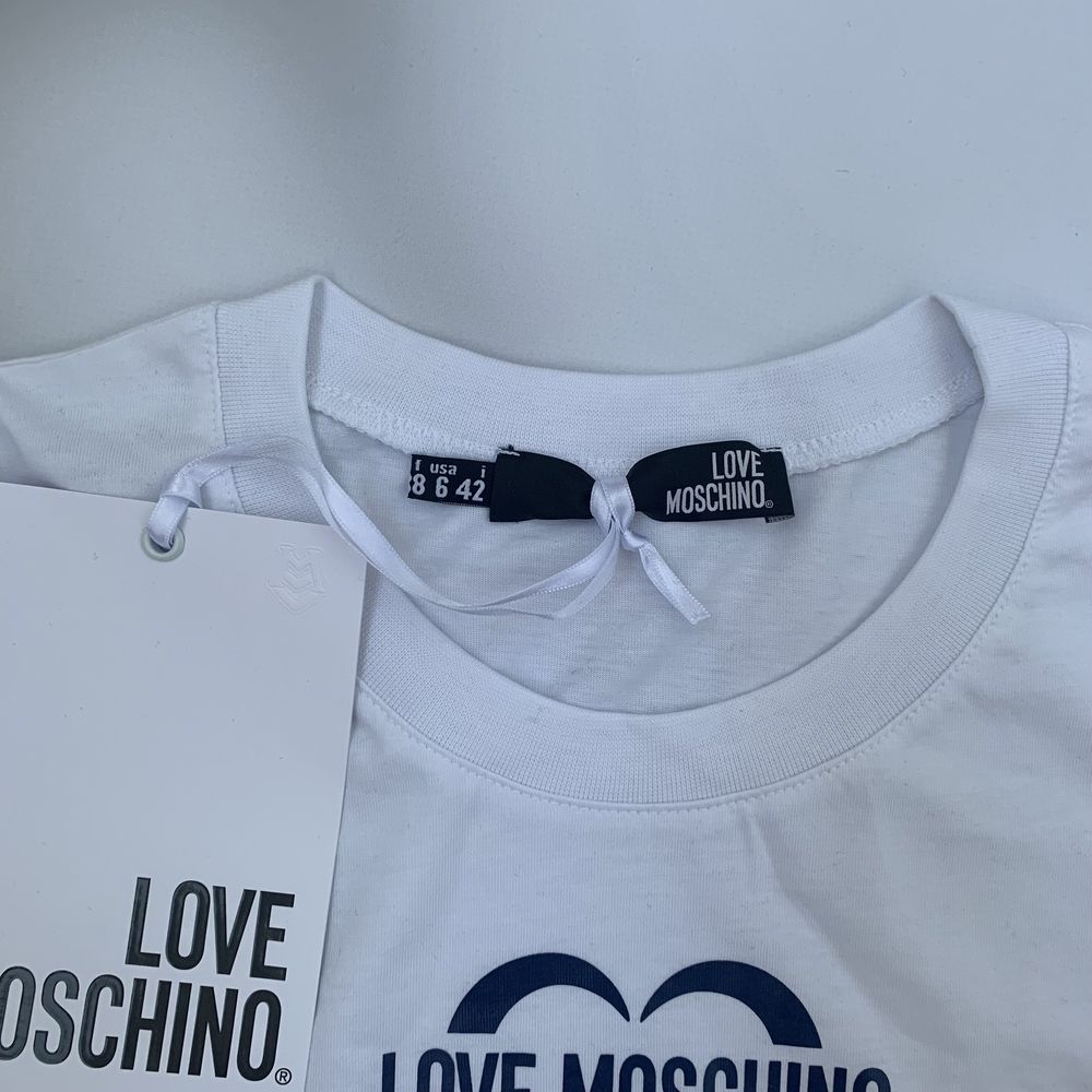 Нова жіноча футболка Love Moschino оригінал Європа