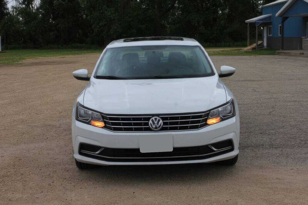 Volkswagen Passat      2016