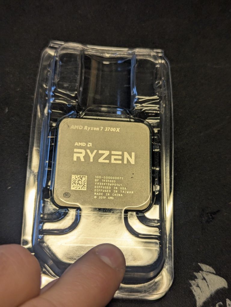 Процесор Ryzen 7 3700X 8 ядер