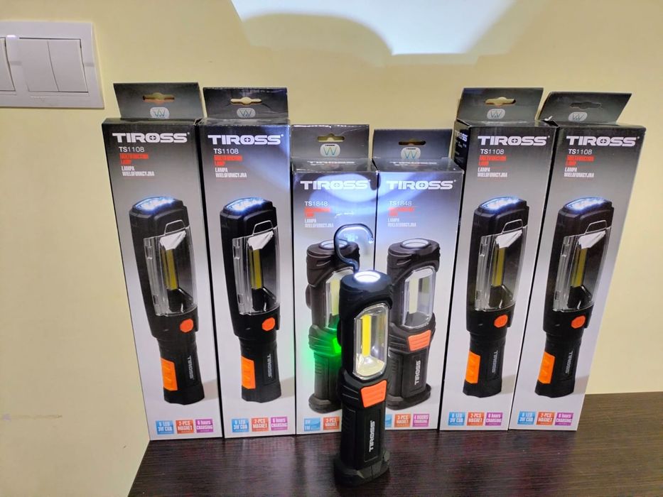 Ліхтарик акумуляторний Tiross, з потужним акумулятором.