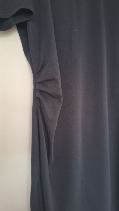 Granatowa sukienka z marszczeniem vila 38