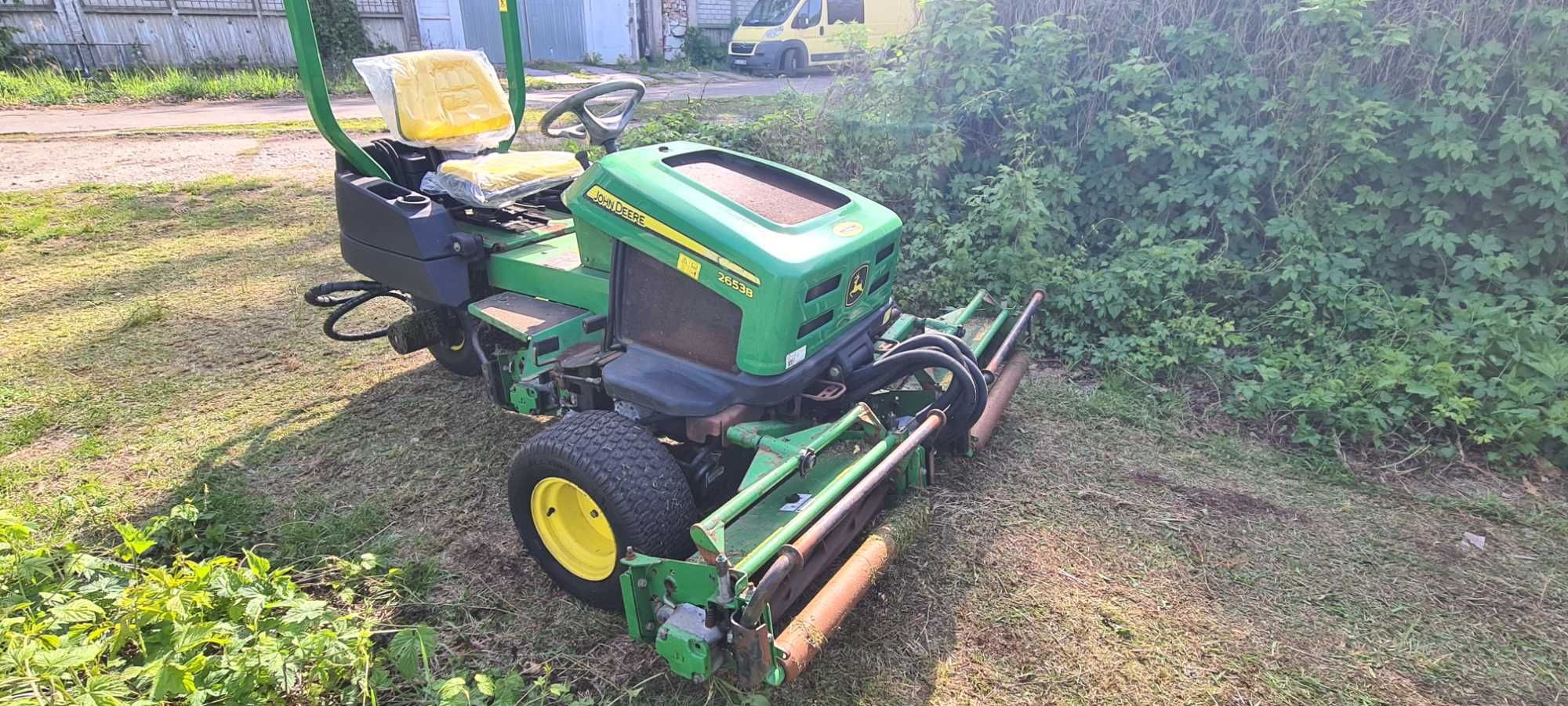 Kosiarka wrzecionowa John Deere 2653B