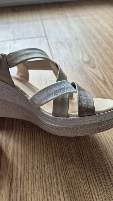 Buty na koturnie LASOCKI 40