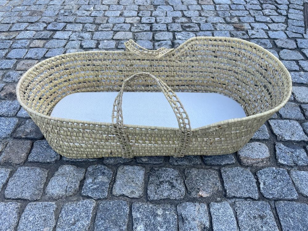 Alcofa cesto em ótimo estado