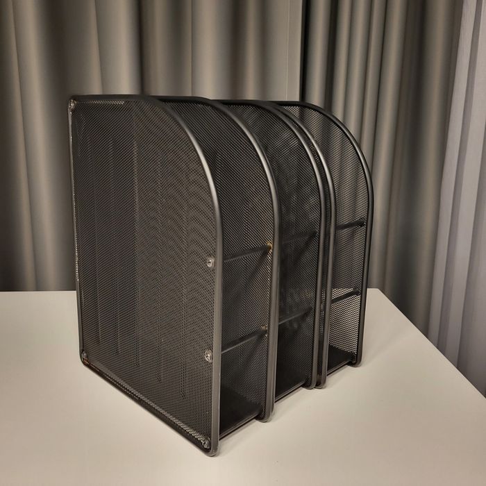 3 organizery na dokumenty z metalowej siatki