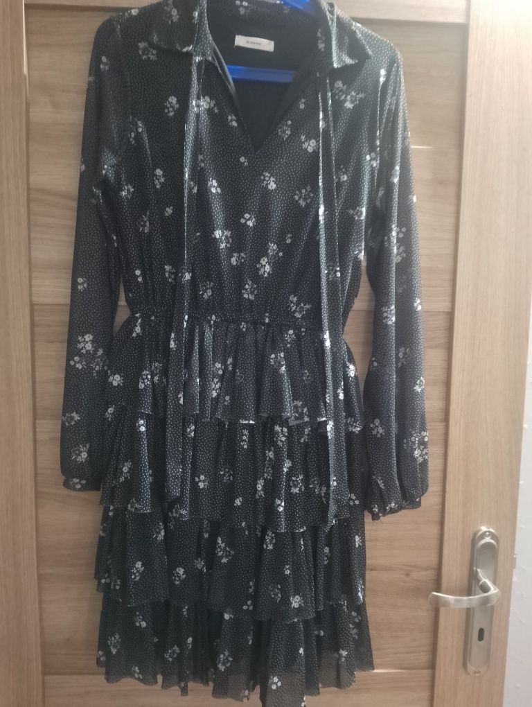 Suknia Reserved -czarna