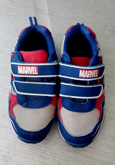 Buty SPIDER świecące rozm. 27 używane niezniszczone