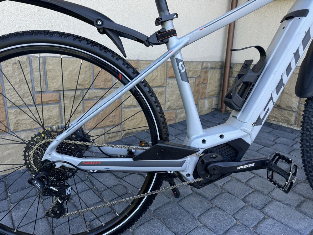 Rower elektryczny Scott Sub e ride 10  mały przebieg