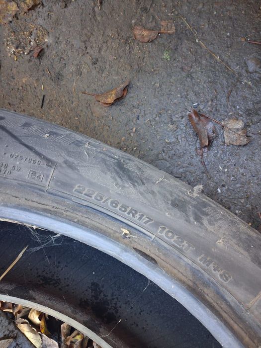 Продам комплект шин 225/65/R17 M+S (всесезонні)