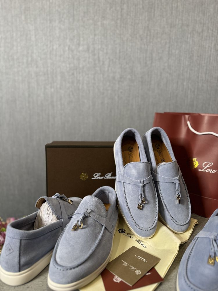 Лоферы балетки loro piana голубые кеды кроссовки
